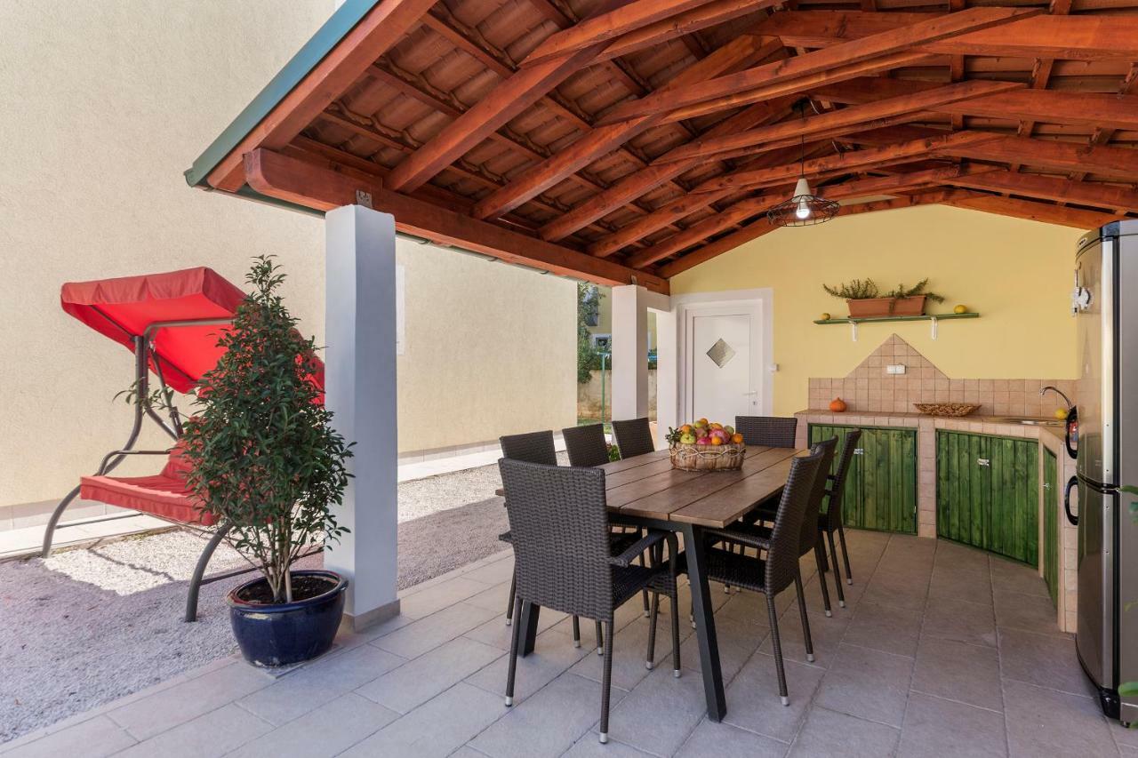 וודניאן Villa Monique מראה חיצוני תמונה