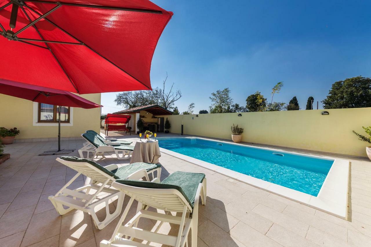 וודניאן Villa Monique מראה חיצוני תמונה