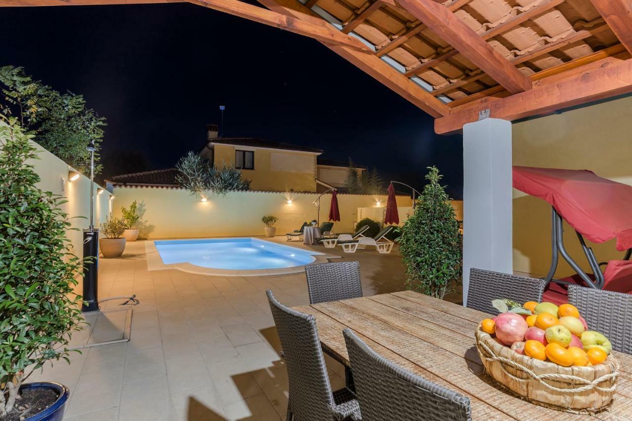 וודניאן Villa Monique מראה חיצוני תמונה