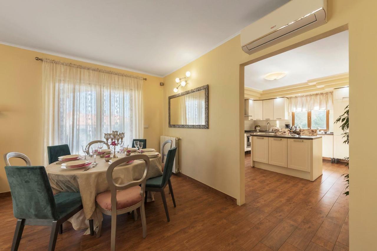 וודניאן Villa Monique מראה חיצוני תמונה