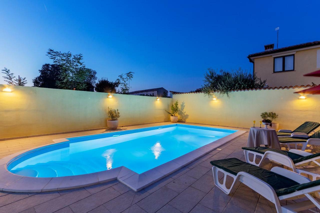 וודניאן Villa Monique מראה חיצוני תמונה