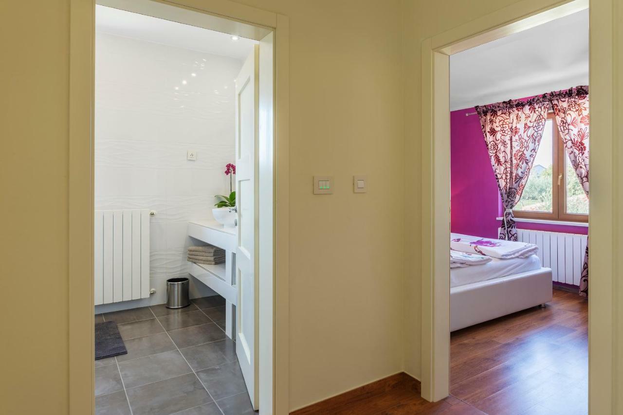 וודניאן Villa Monique מראה חיצוני תמונה